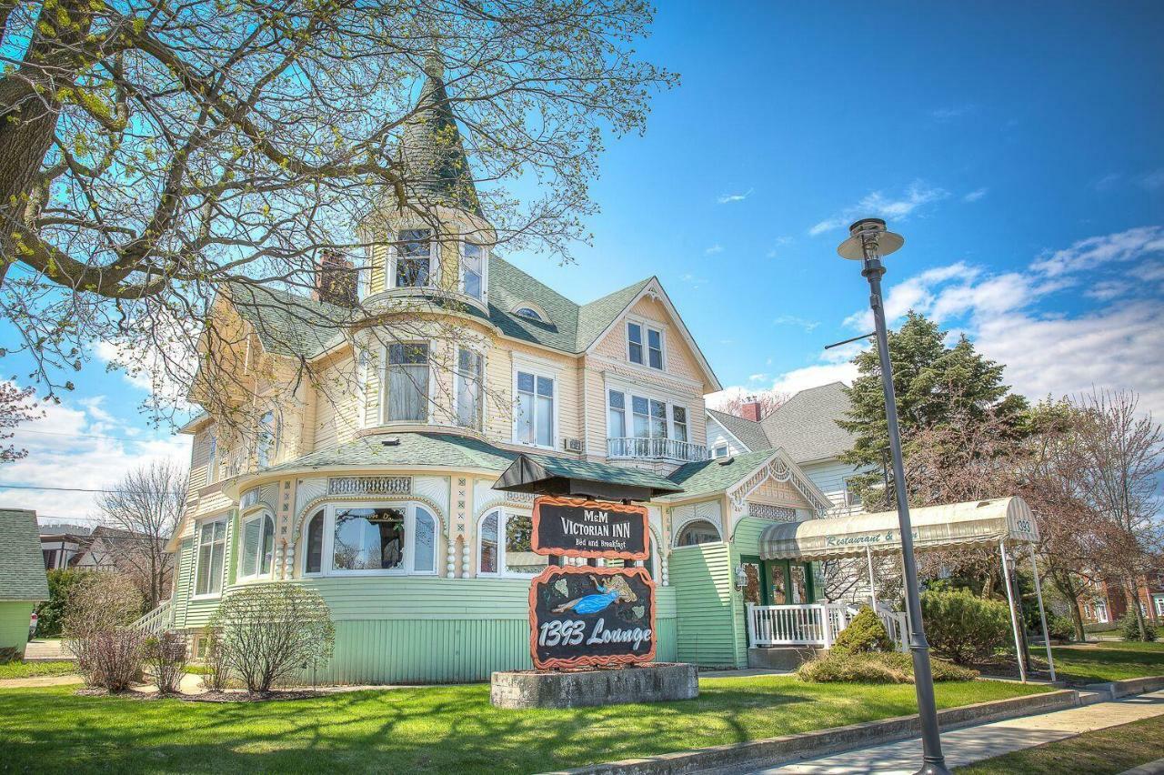 M&M Victorian Bed And Breakfast Marinette Dış mekan fotoğraf